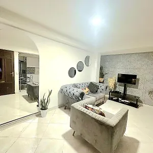  Apartamento Amplio Y Lindo